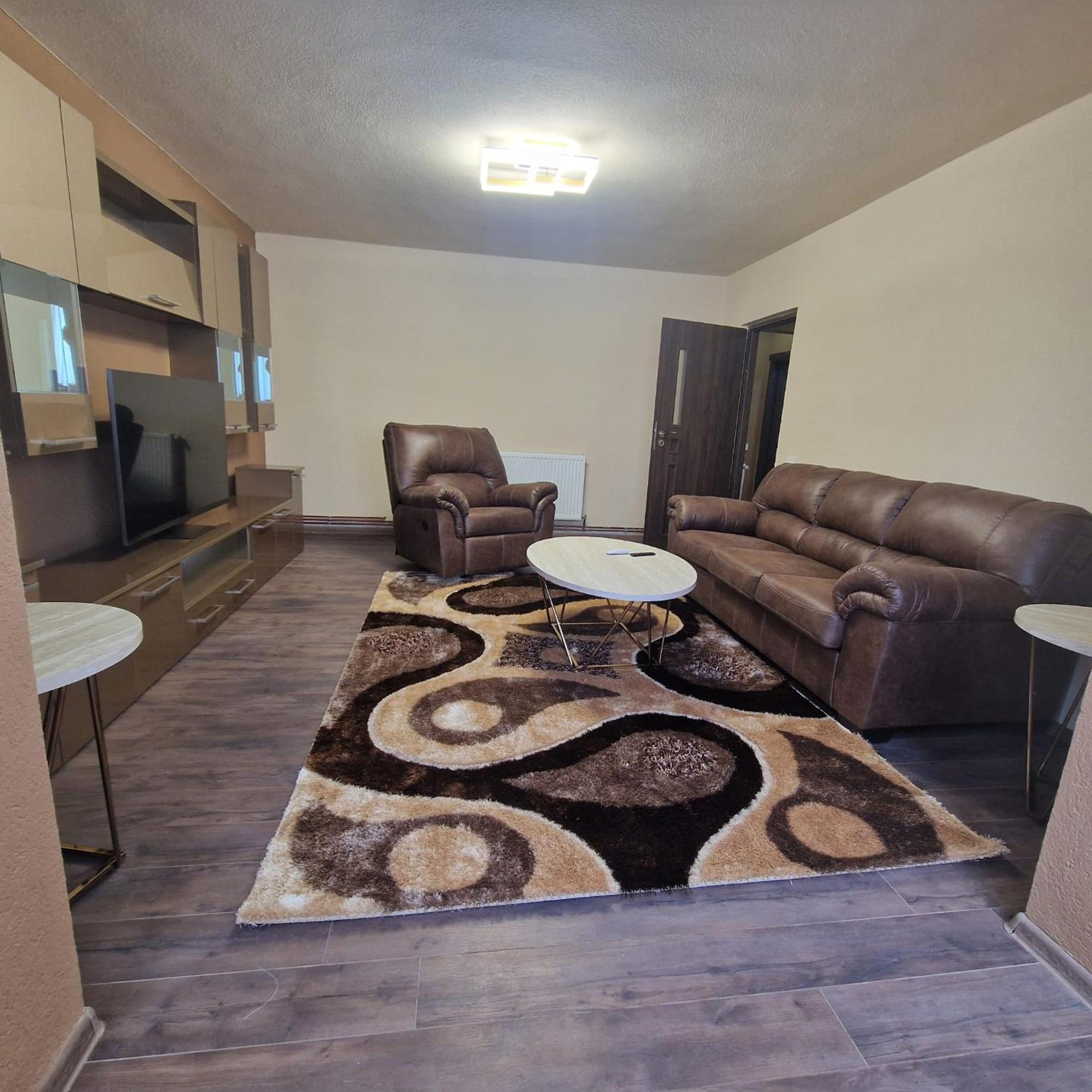 Apartament Iulius 3 Manastire Curtea de Argeş 外观 照片